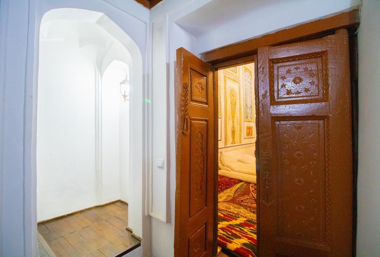 Bukhara Zaringiz Hotel ภายนอก รูปภาพ