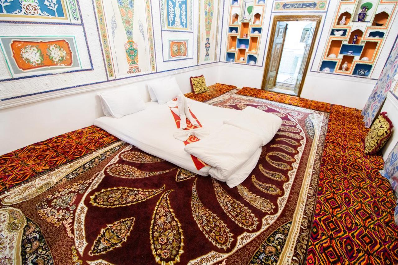 Bukhara Zaringiz Hotel ภายนอก รูปภาพ