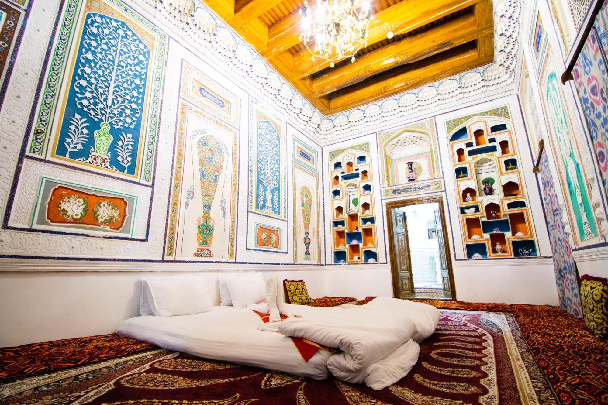 Bukhara Zaringiz Hotel ภายนอก รูปภาพ
