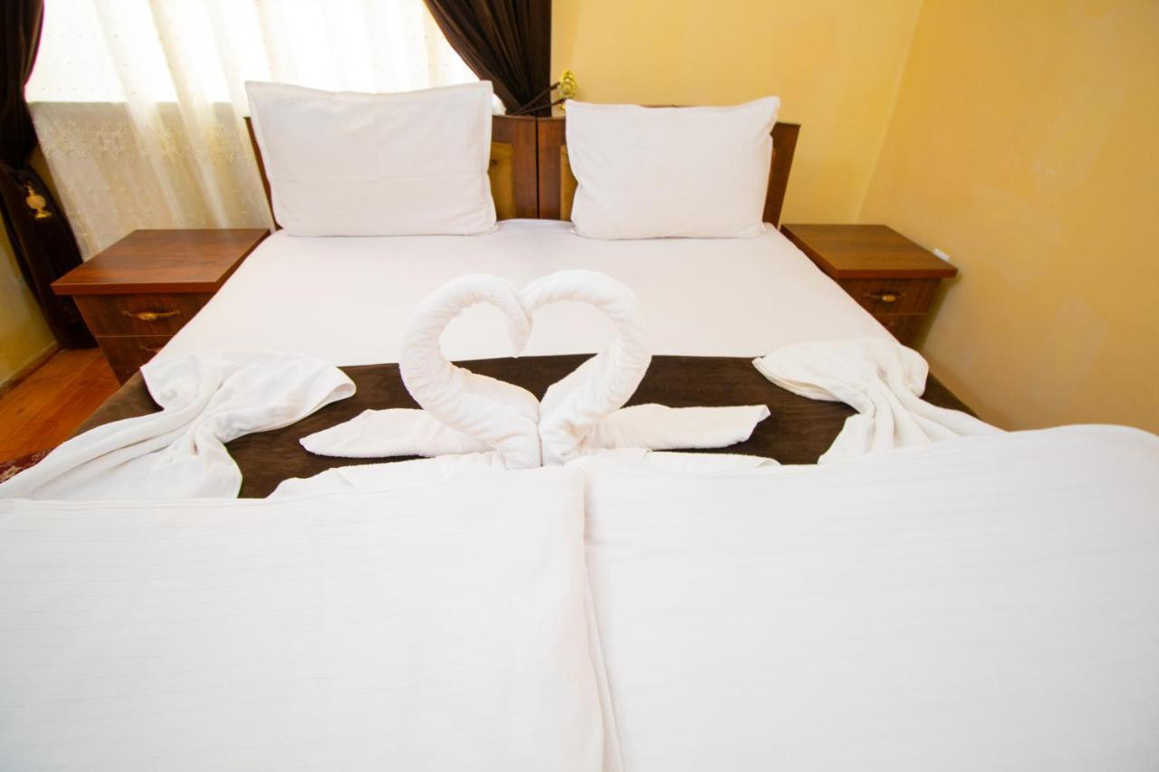 Bukhara Zaringiz Hotel ภายนอก รูปภาพ