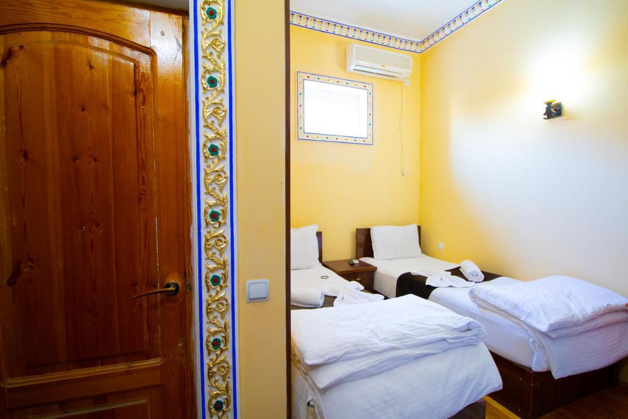 Bukhara Zaringiz Hotel ภายนอก รูปภาพ