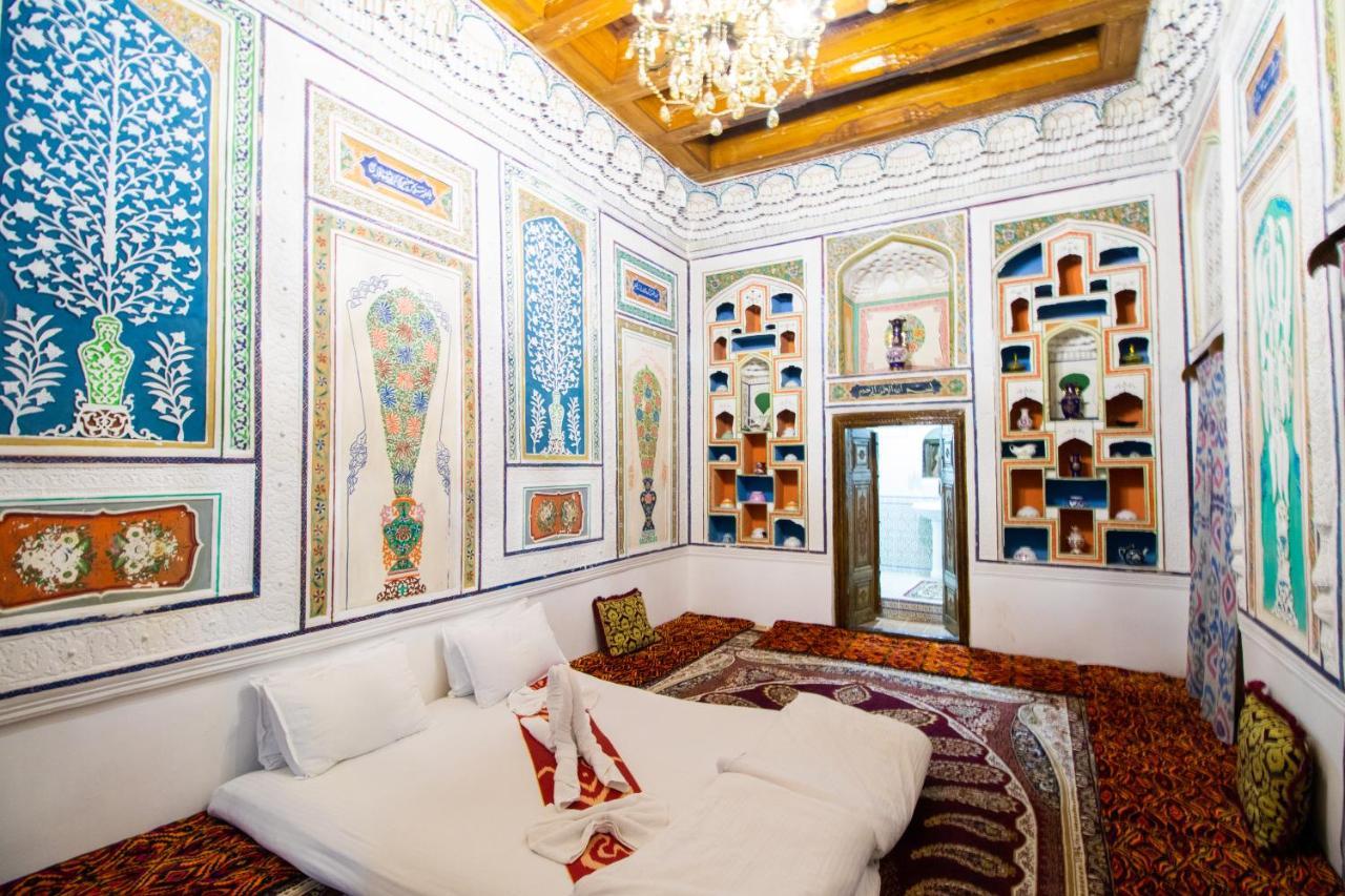 Bukhara Zaringiz Hotel ภายนอก รูปภาพ