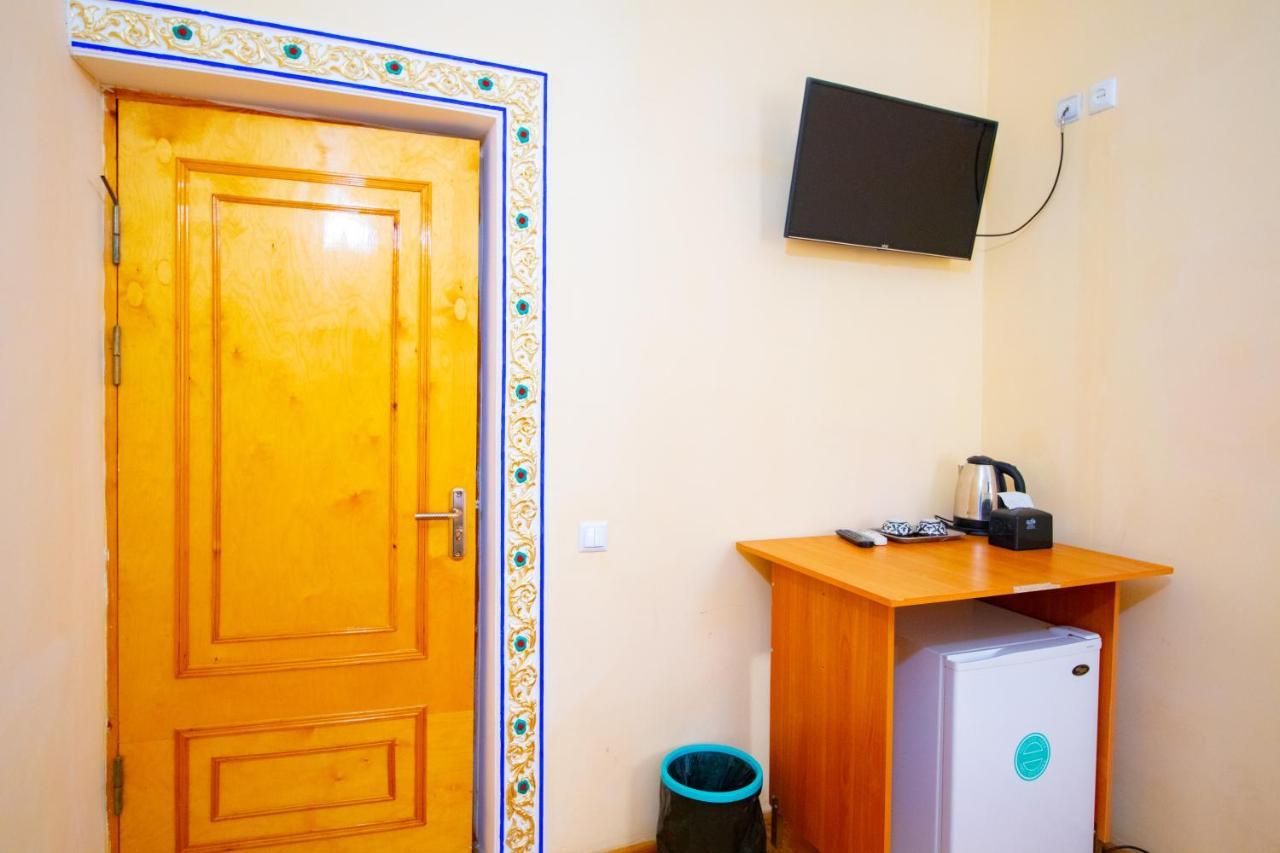 Bukhara Zaringiz Hotel ภายนอก รูปภาพ
