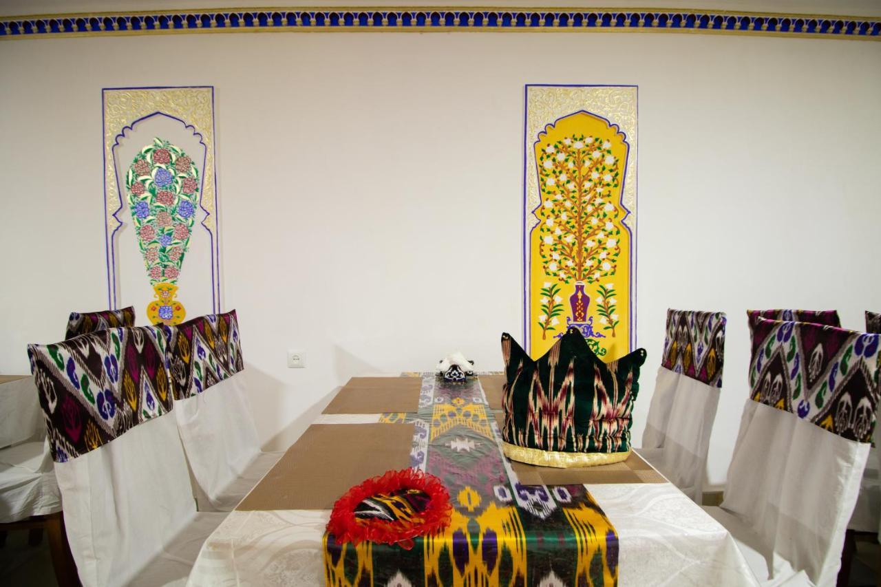 Bukhara Zaringiz Hotel ภายนอก รูปภาพ