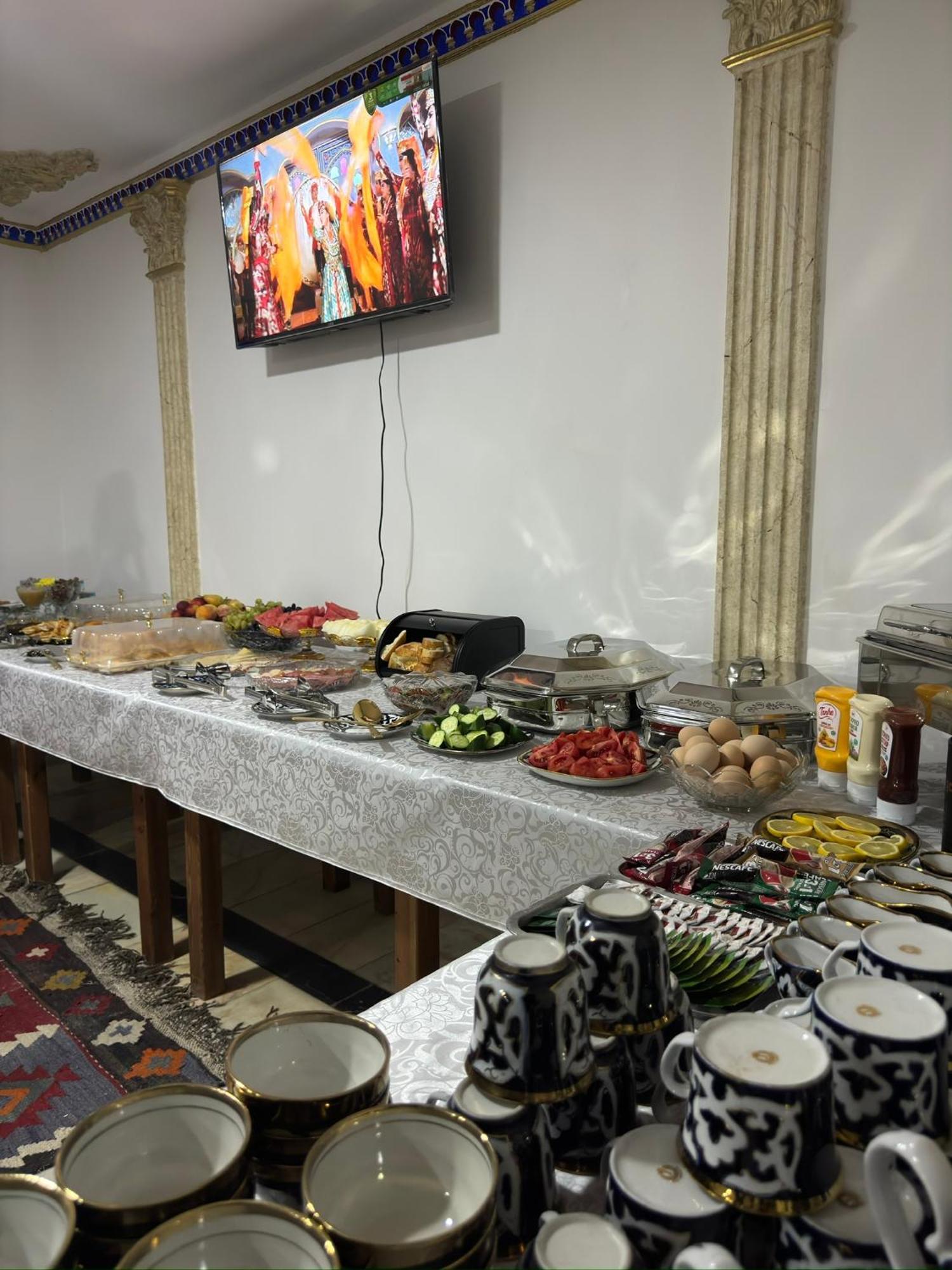 Bukhara Zaringiz Hotel ภายนอก รูปภาพ